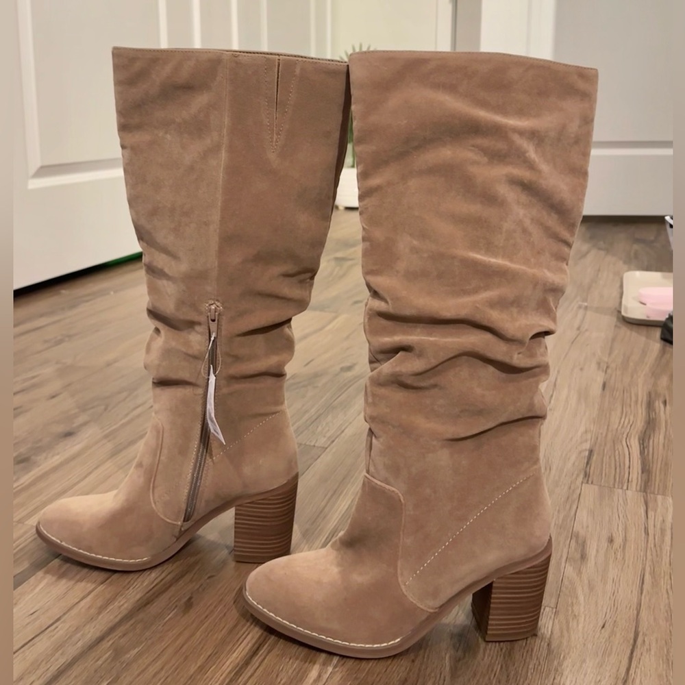 Universal Thread Boots